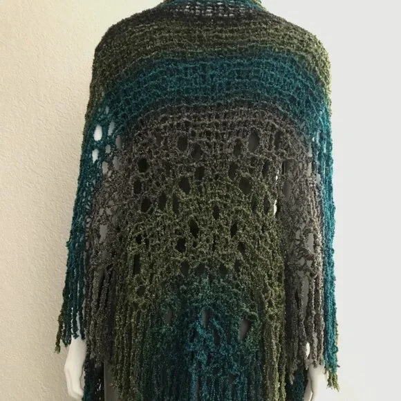 NEW Handmade Ruffle Lace Boucle Shawl - Picture 6 of 8